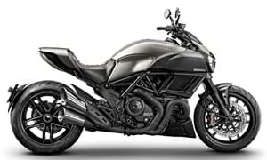 Ducati Diavel Titanium (2015-2015)